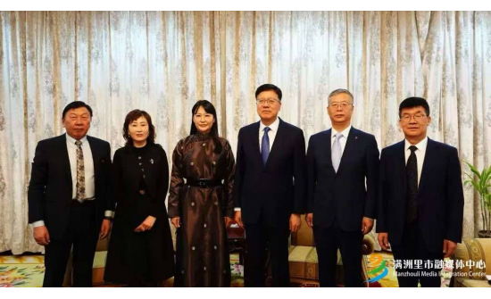 КОНСУЛ Г.ЗОЛЗАЯА МАНЖУУР ХОТЫН НАМЫН ХОРООНЫ ДАРГА ҮЙ ВЭЙДУНД КОНСУЛЫН ПАТЕНТАА ГАРДУУЛАВ